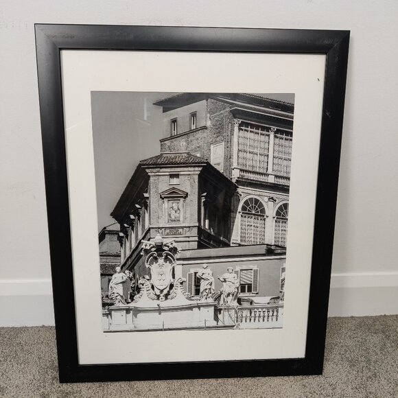 Framed B&W Architectural Study - Ornate Building & Statues - Picture 1 of 9